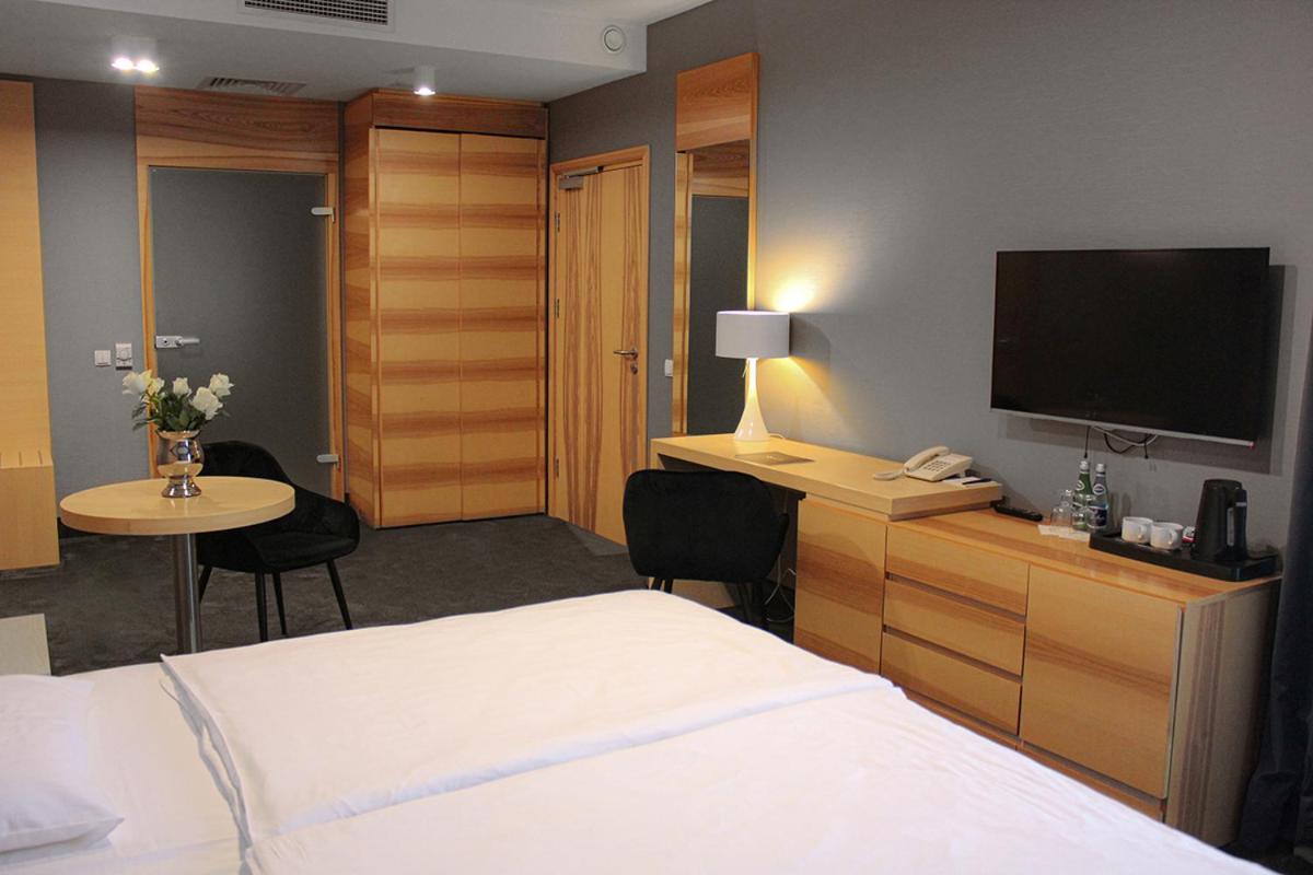 Willa Port Ostróda Exterior foto A room at the hotel